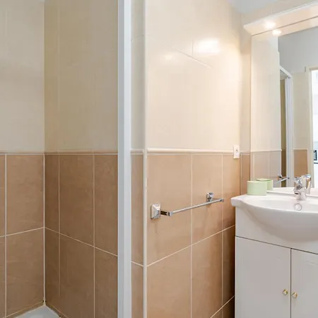 Apartamento 2p à 50m De La Plage, Climatisé, Parking Villeneuve-Loubet