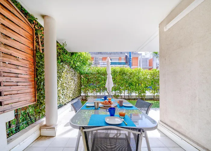 Daire 2p A 50m De La Plage, Climatise, Parking *