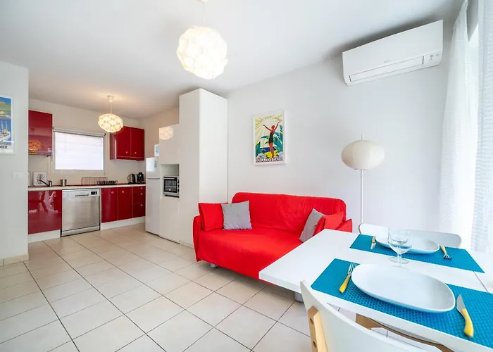 2p A 50m De La Plage, Climatise, Parking